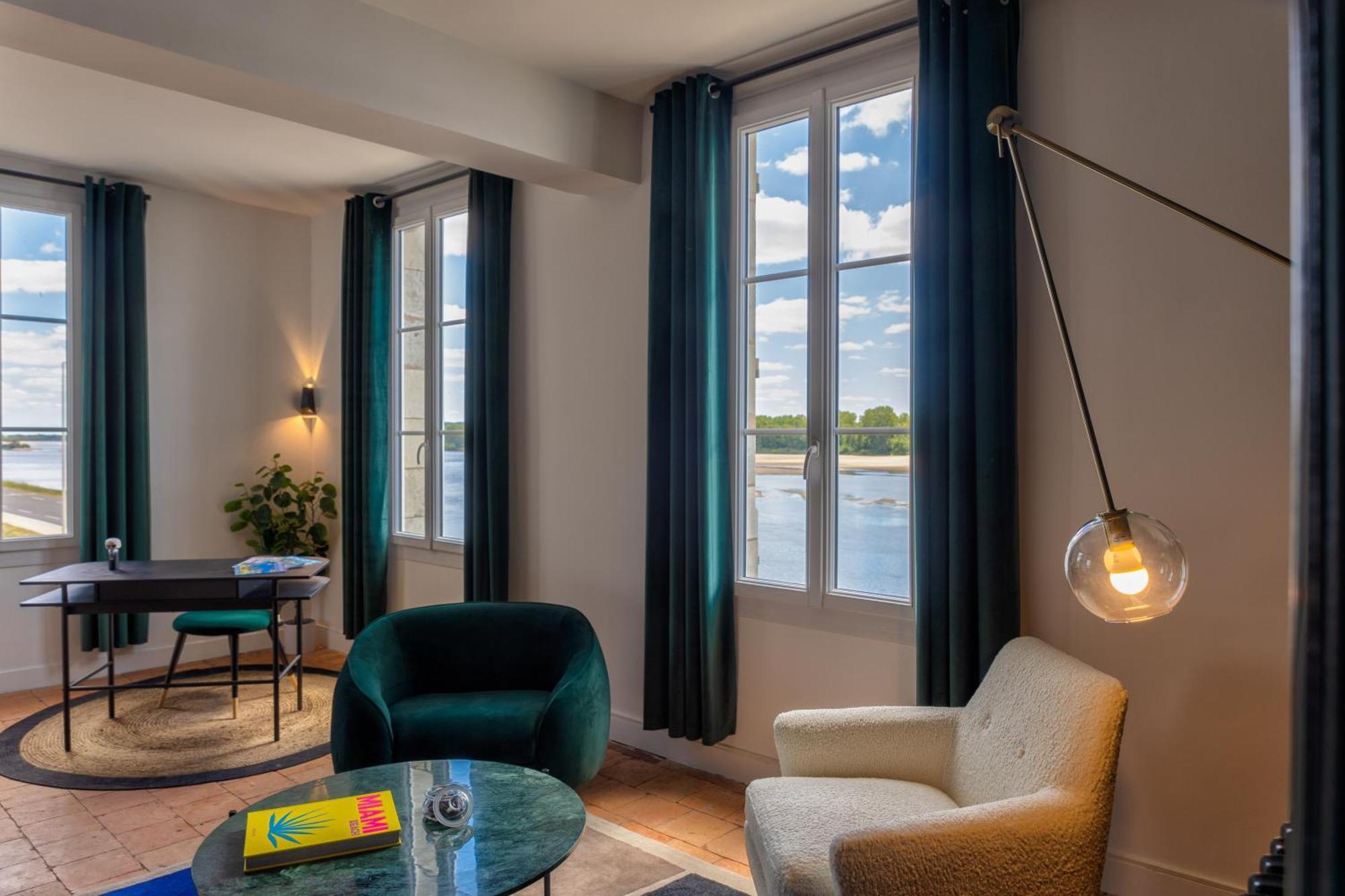 Saint-Mathurin  Casa Mila & Spa - Maison D'Hotes Raffinee Vue Loire, Spa & Piscine מראה חיצוני תמונה